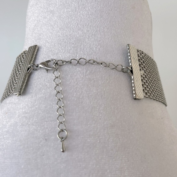 2Bundle American Eagle Choker Necklace - Picture 5 of 8